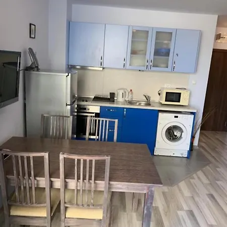 Golden Eye Apartment